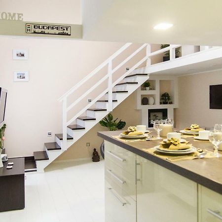 R&R Apartment Rakoczi Boedapest Buitenkant foto