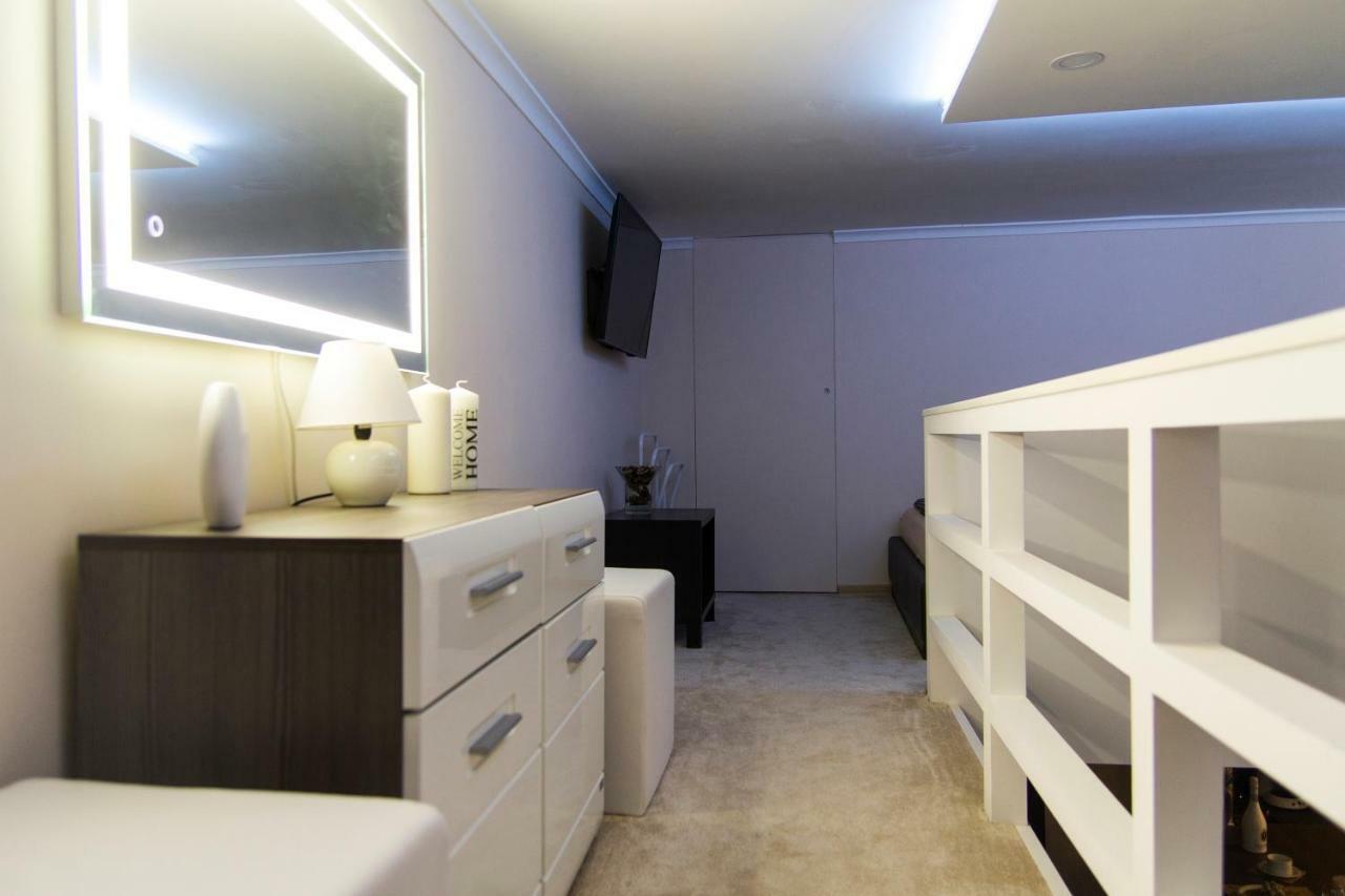 R&R Apartment Rakoczi Boedapest Buitenkant foto